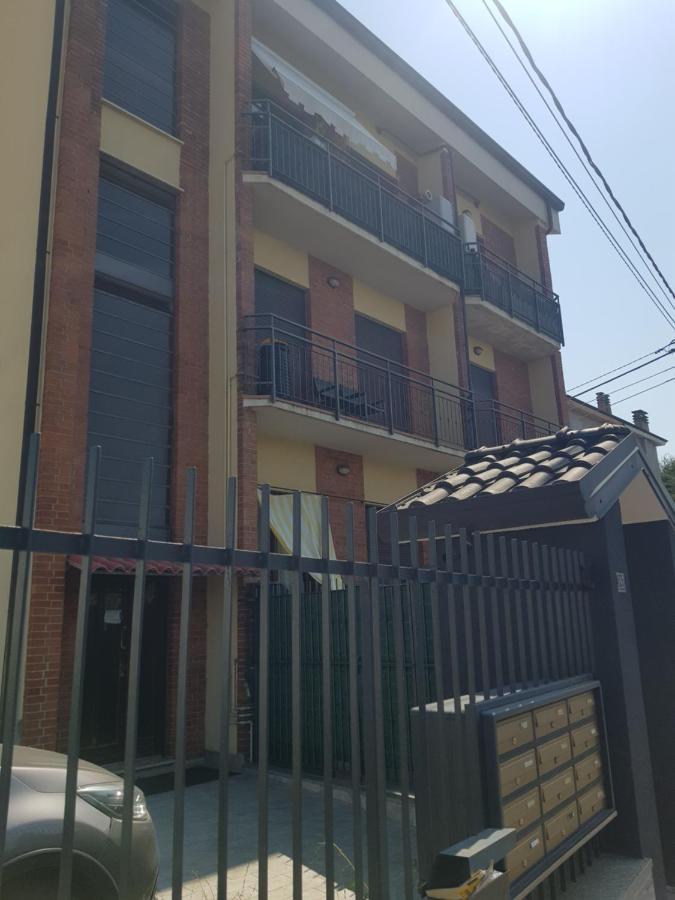 Apartamento Iris Cislago Exterior foto